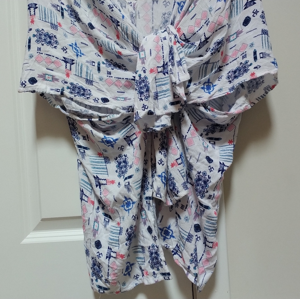 Aztec wrap top - Picture 2 of 10